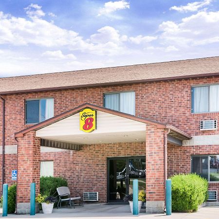 Super 8 by Wyndham Chanute Bagian luar foto