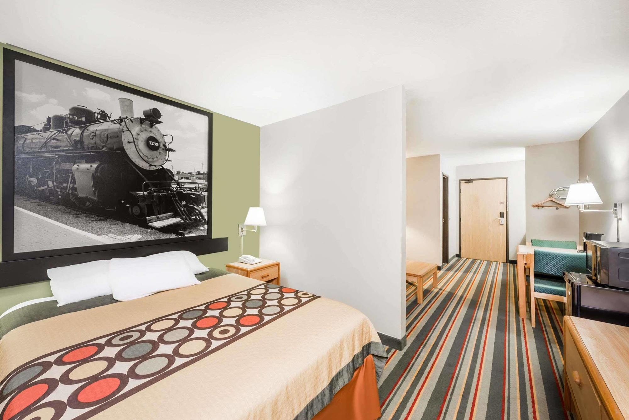 Super 8 by Wyndham Chanute Bagian luar foto